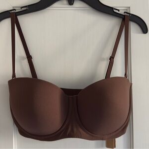 Skims Fits Everybody Strapless Bra in Cocoa Size 32DD